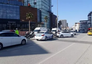 İzmir'de silahlı şahıs alarmı! AVM boşaltıldı...