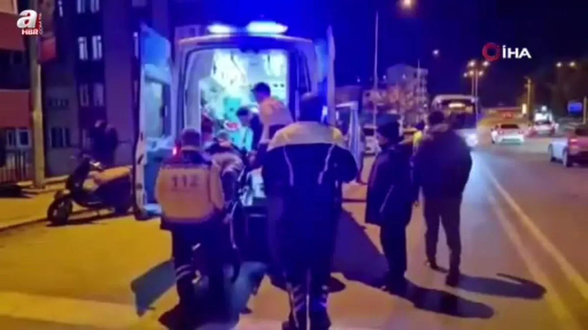 Yolu karşısına geçmeye çalışan adama ticari taksi böyle çarptı