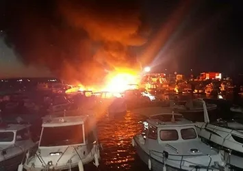 Kartal'da 6 tekne alev alev yandı