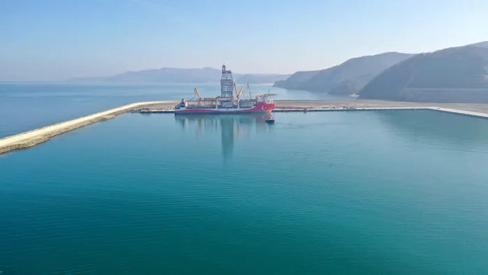 Ulaştırma ve Altyapı Bakanı Adil Karaismailoğlu müjdeyi verdi: Filyos Liman altyapısı yüzde 99.5’e ulaştı