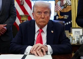 ABD Başkanı Donald Trump duyurdu: 5 milyon dolara "altın kart"