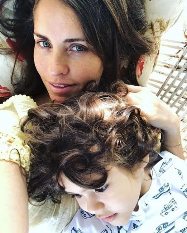 Hande Ercel In Bu Halini Gorenler Saskina Dondu Hande Ercel In Makyajsiz Fotograflari Olay Oldu