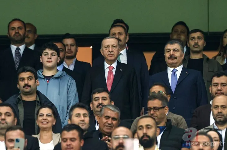 Başkan Erdoğan dünya şampiyonu Ampute Milli Takımı’nı ayakta alkışladı! İşte o kareler
