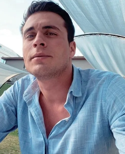 sebnem-sirini-sevgilisi-bicaklayarak-oldurdu-zanlinin-babasina-zorla-getirilme-karari-1653659953983.jpg Şebnem Şirin’i sevgilisi bıçaklayarak öldürdü! Zanlının babasına zorla getirilme kararı - 2