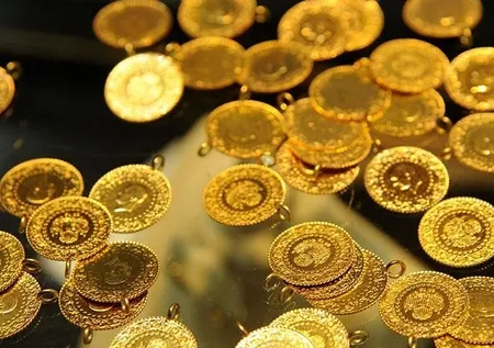 Altın fiyatları için kritik gün! Altın yükselecek mi, düşecek mi? Gram, çeyrek altın ne kadar? Son bir kez alım fırsatı...