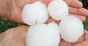 Patates büyüklüğünde dolu yağışı!