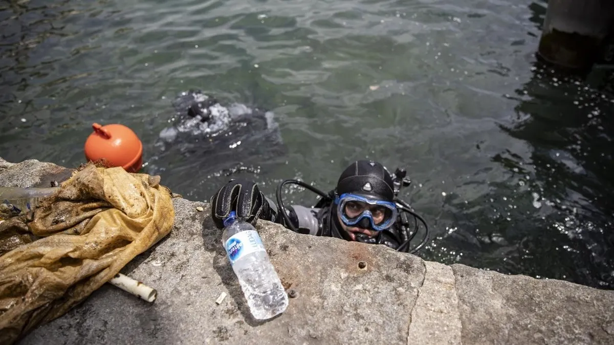 Ortaköy'de denizden atıklar çıkarıldı