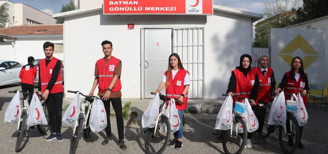 Türk Kızılay’ı milletin yanında! Batman'da pedallar her gün 600 aileye sıcak yemek ulaştırmak için çevriliyor