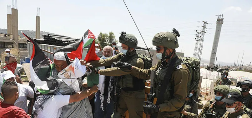 İsrail askerleri Batı Şeria'da 4 Filistinliyi yaraladı