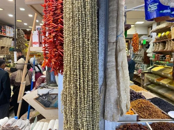 cicek-bamyanin-fiyati-gram-altina-yaklasti-1666689489622.jpg Çiçek bamyanın fiyatı gram altına yaklaştı! - 5