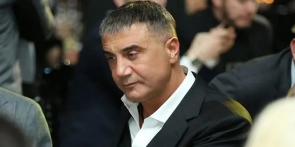 sedat-peker-yakalandi-mi-suc-orgutu-lideri-sedat-peker-nerede-gozaltina-alindi-mi-1638798164284.jpg Sedat Peker nerede, gözaltına mı alındı? Suç örgütü lideri Sedat Peker yakalandı mı? - 1