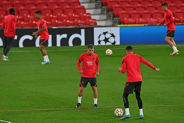 manchester-united-atletico-madrid-maci-ne-zaman-saat-kacta-uefa-sampiyonlar-ligi-son-16-rovans-maci-hangi-kana-1647344785095.jpg ⚽Manchester United-Atletico Madrid maçı ne zaman, saat kaçta? UEFA Şampiyonlar Ligi son 16 rövanş maçı hangi kanalda? - 2
