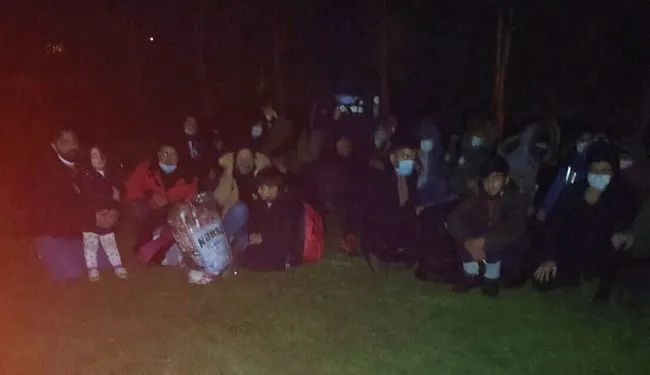 Aydın'da kaçak göçmenler 30 saat gezdirilip İtalya diye Çine'ye bırakıldı - 2