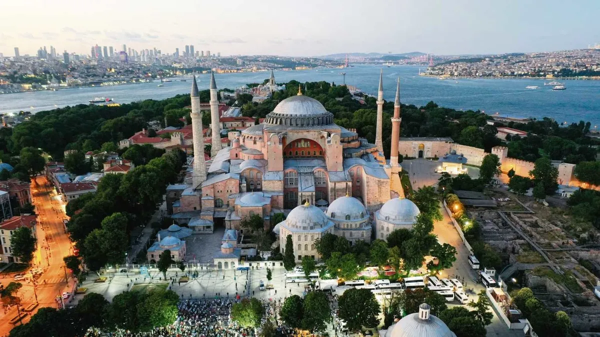 Özgür Ayasofya 5. yılında! 86 yıl sonra biten hasretin mimari Başkan Erdoğan