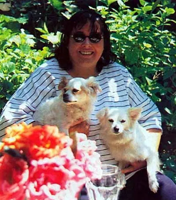 Son dakika: Akrep Nalan lakaplı Füsun Nalan Açın hayatını kaybetti