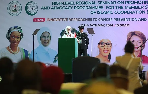 Emine Erdoğan’dan kanserle mücadele çağrısı: Türkiye bugün dumansız hava sahasına sahip