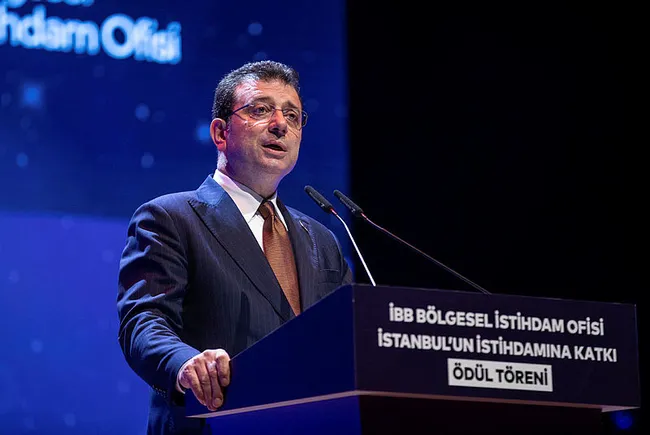 chpli-ekrem-imamoglu-indirimli-ulasim-sozunu-tutmadi-genclere-yalan-soyledi-1705607236171.jpg CHP'li Ekrem İmamoğlu indirimli ulaşım sözünü tutmadı! Gençlere yalan söyledi - 2