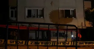 Kolonları çatlayan bina tedbir amacıyla boşaltıldı