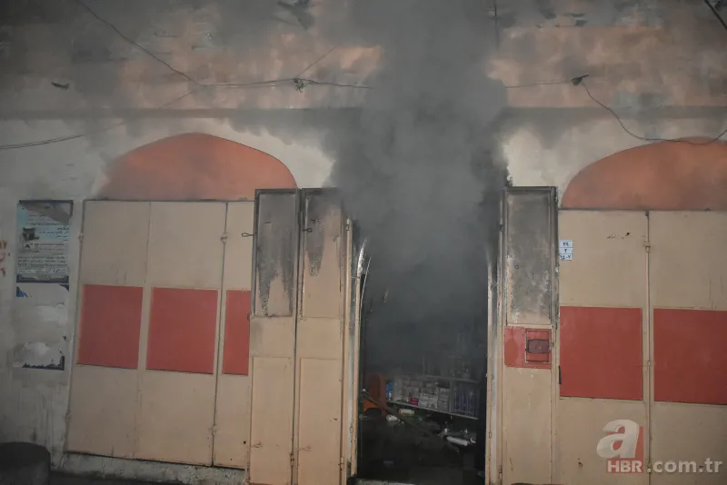 Osmanlı'nın 200 yıllık emanetiydi! Çok sayıda dükkan yandı... 5