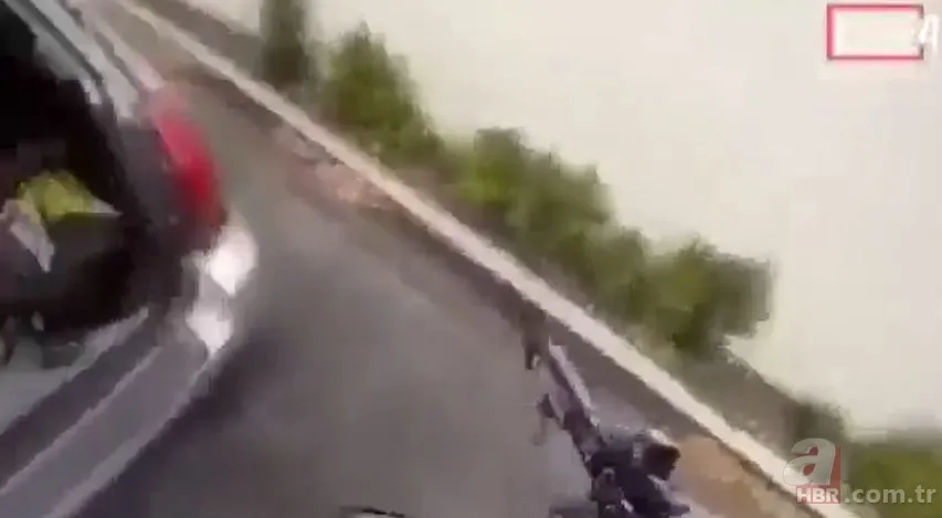 Yeni Zelanda'da camiye silahlı saldırı! İşte saldırı anına ait görüntüler... 2