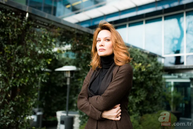 Ebru Cündübeyoğlu'nun kızı Duru davete damga vurdu! Güzelliğiyle annesini gölgede bıraktı 3