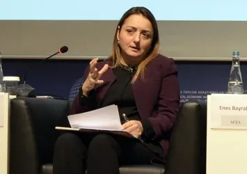 Saadet Oruç: Diktatör anandır