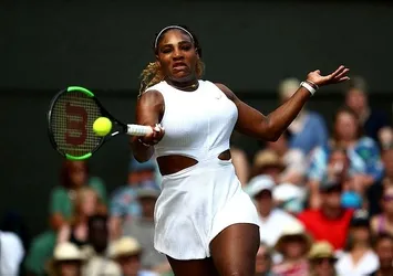 Serena Williams finale yükseldi