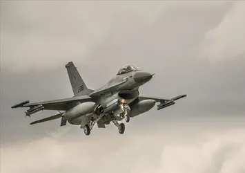 Bulgaristan Cumhurbaşkanı Rumen Radev'den ABD'den F-16 alımına veto