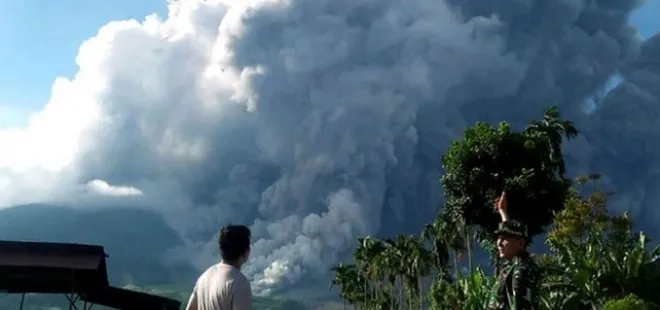 Endonezya’da Sinabung Yanardağı’nda patlama