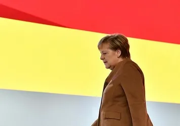 Son dakika: Merkel'in halefi yarın belli olacak