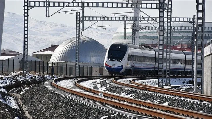 YHT bilet fiyatları ne kadar oldu? 2022 Yüksek Hızlı Tren Ankara-İstanbul-Eskişehir-Konya-Karaman YHT bilet fiyatları kaç TL?