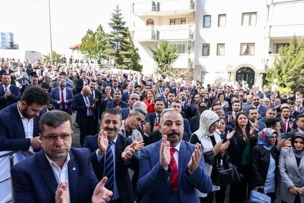 1709045735757.jpg Altıok değil Altınok! Ulaşım müjdesi! "Ankara'yı dünya başkenti yapacağız" - 3