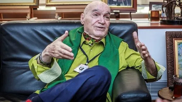 son-dakika-spor-basininin-duayen-ismi-hincal-uluc-83-yasinda-hayatini-kaybetti-hincal-uluc-kimdir-1668981797799.jpg Son dakika: Spor basınının duayen ismi Hıncal Uluç 83 yaşında hayatını kaybetti! Hıncal Uluç kimdir? - 7