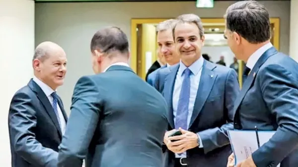 Son dakika: Efes tatbikatı korkuttu! Yunan medyası panikledi: Adaları işgal edecekler