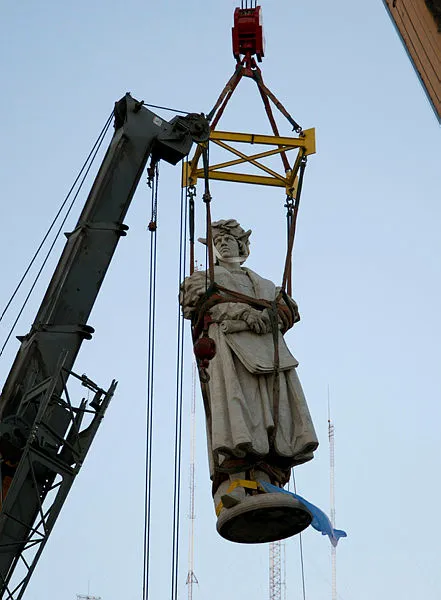 ABD’de protestoların ardından Kristof Kolomb’un 33 heykeli kaldırıldı