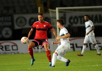 Altınordu: 2 - Giresunspor: 2