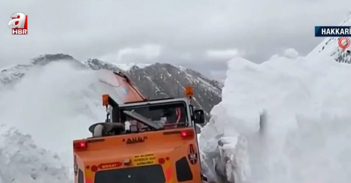 Hakkari’de kar kalınlığı 4 metreye ulaştı
