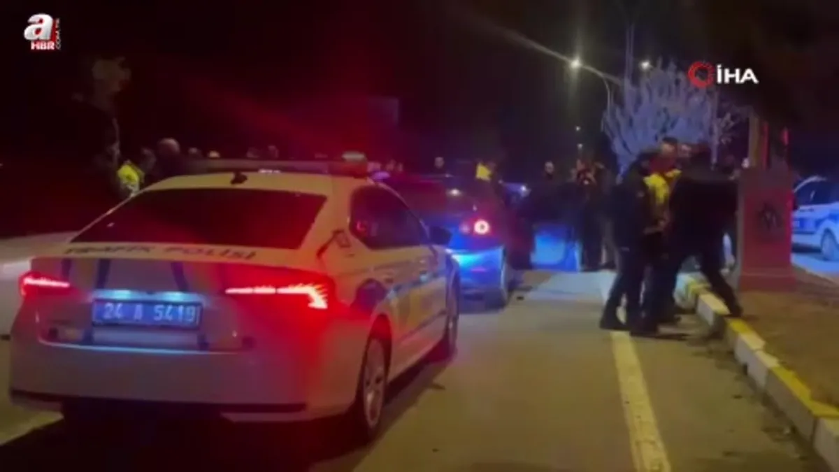 Erzincan’da polisten kaçan alkollü sürücü 3 araca çarptı