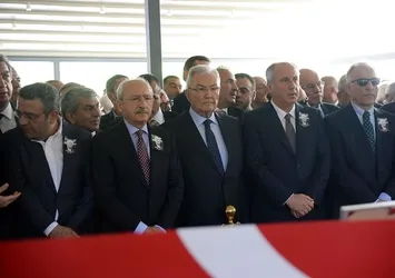 "Bana bunu söyleyenin alnını karışlarım"