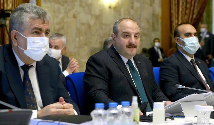 Son dakika | Bakan Varank güzel haberi duyurdu! Yerli koronavirüs ilacında önemli gelişme