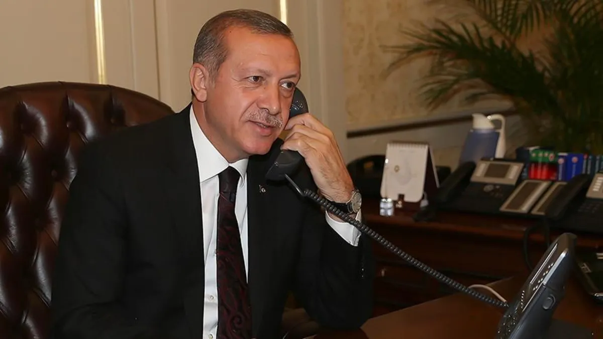 Başkan Recep Tayyip Erdoğan'dan Galatasaray'a tebrik telefonu