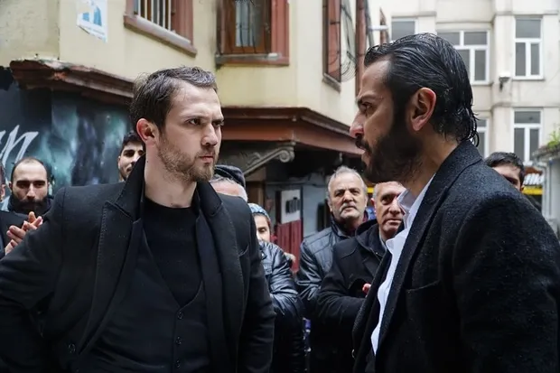 Çukur 2.sezon 21.yeni bölüm fragmanı: Cumali aşık oluyor! Çukur 53. son bölüm özeti...