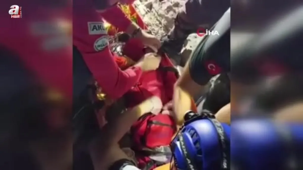 Alanya’da mağarada mahsur kalan 2 çocuk kurtarıldı