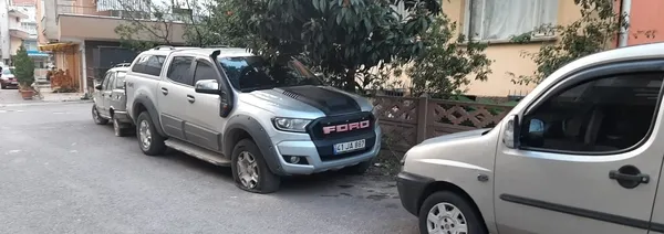 kocaelinde-16-otomobilin-lastigi-kesildi-bolge-sakinleri-soke-oldu-1639315185960.jpg Kocaeli’nde 16 otomobilin lastiği kesildi! Bölge sakinleri şoke oldu - 4