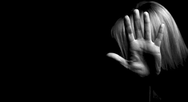 sapik-doktor-turkiyenin-gundemine-oturdu-sedyede-cinsel-saldiri-1640090294212.jpg Sapık doktor Türkiye’nin gündemine oturdu! Sedyede cinsel saldırı - 4