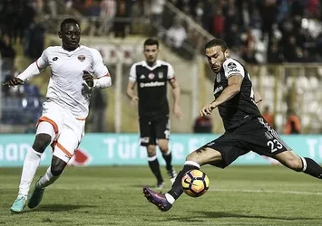 Lider Beşiktaş'ın konuğu Adanaspor