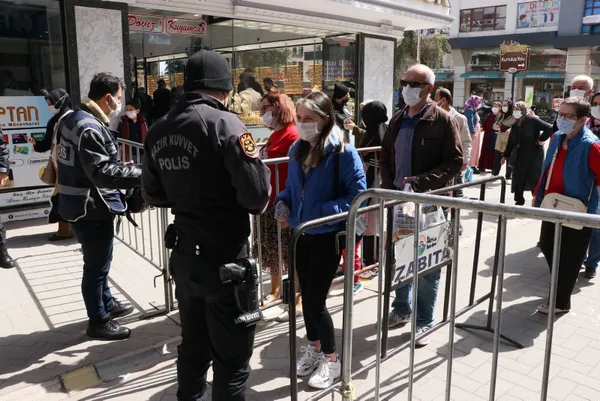 Son dakika: İçişleri Bakanlığı’ndan kademeli normalleşme genelgesi!