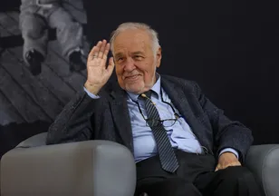 Türkiye yasta: Ünlüler İlber Ortaylı’ya veda ediyor! Kardeşinin paylaşımı yürek yaktı