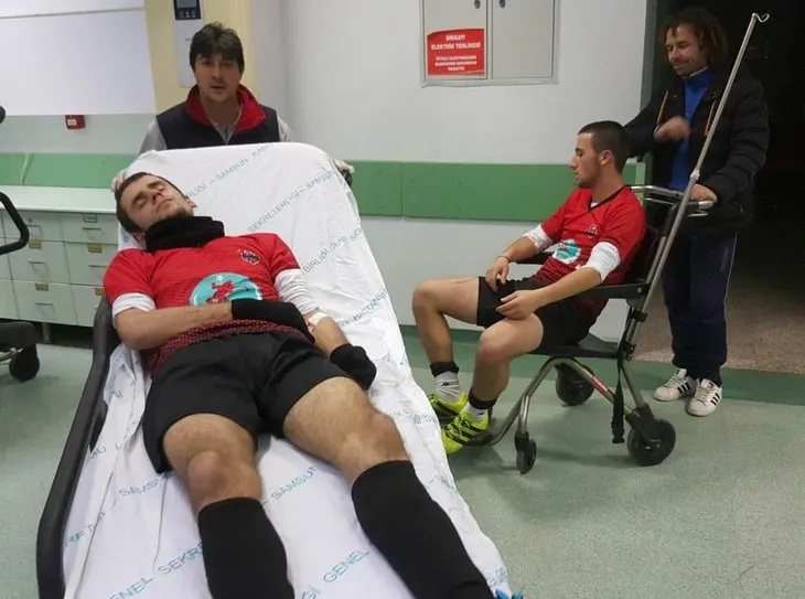 Amatör maçtaki kavgada 4 futbolcu hastanelik oldu