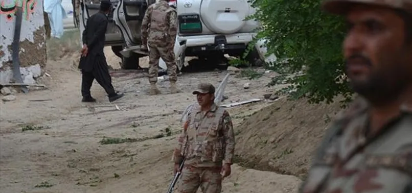Pakistan’da bombalı saldırı: 25 ölü